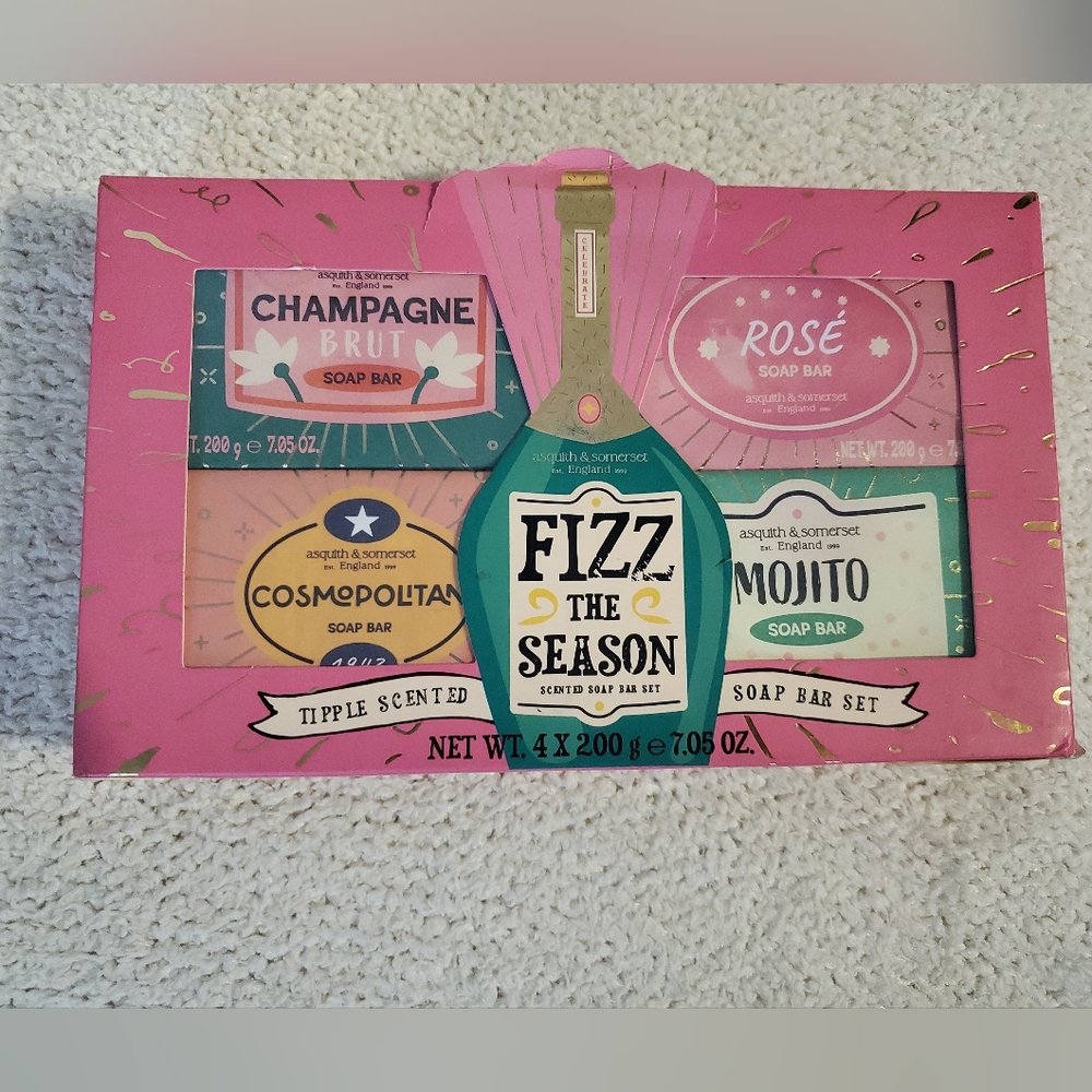 Fizz the Season Scented Soap Bar Set